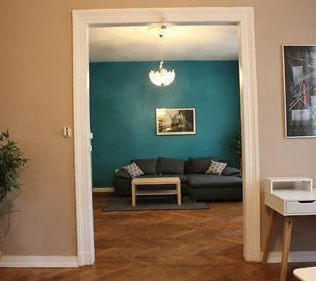 Ferienwohnung-zum-eifgental شقة *